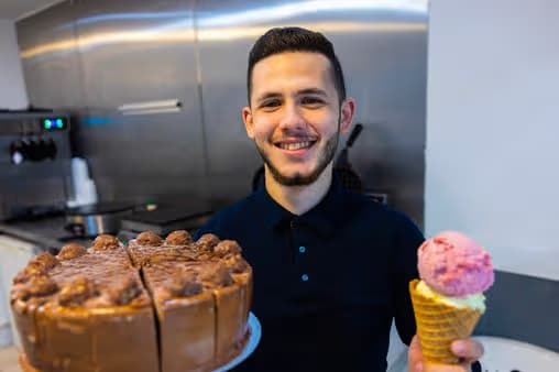 About Lukas 1 Dessert